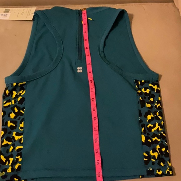 NWT Sweaty Betty London Power Zip Back Colour Block Crop size Medium - Picture 7 of 9